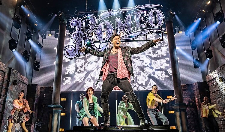& Juliet – Shaftesbury Theatre