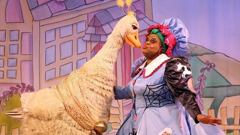 <strong>Mother Goose – Hackney Empire</strong>