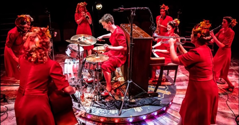 Blonde Bombshells of 1943 – Octagon Theatre, Bolton