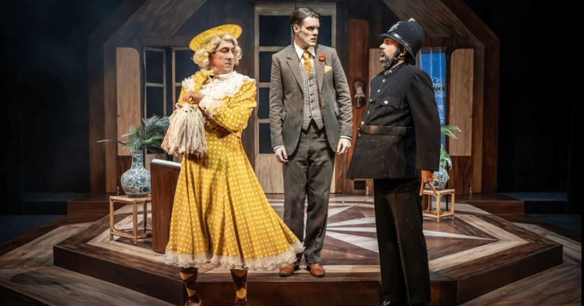 Jeeves & Wooster in Perfect Nonsense – Octagon Theatre, Bolton