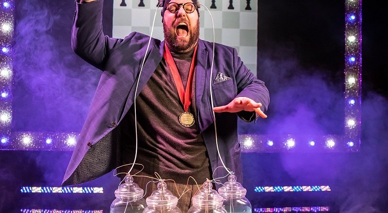 Mind Mangler – Hull New Theatre