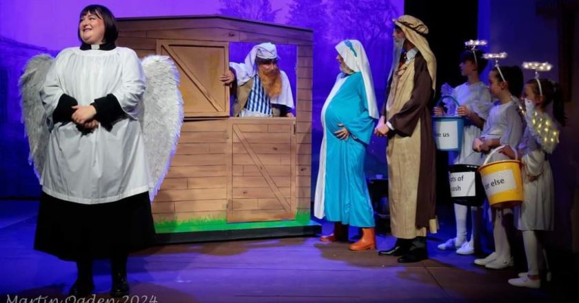 A Vicar of Dibley Christmas – Altrincham Garrick Playhouse